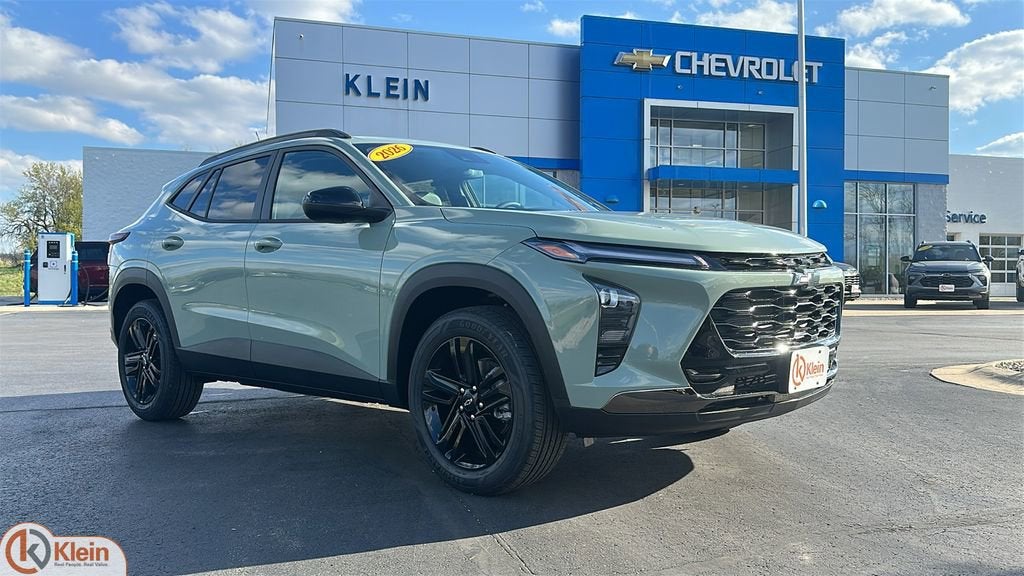 2026 Chevrolet Trax ACTIV in Cacti Green — front three-quarter view
