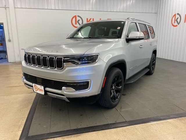 2022 Jeep Wagoneer — rear three-quarter view