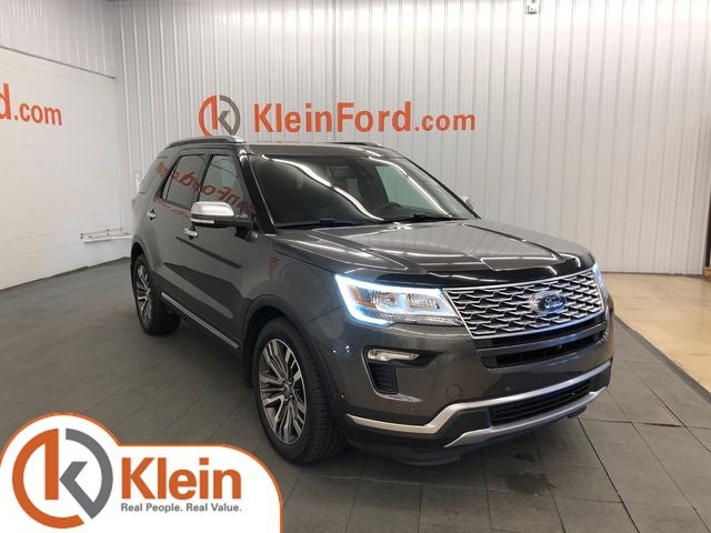 2018 Ford Explorer Platinum in Magnetic Metallic — front three-quarter view