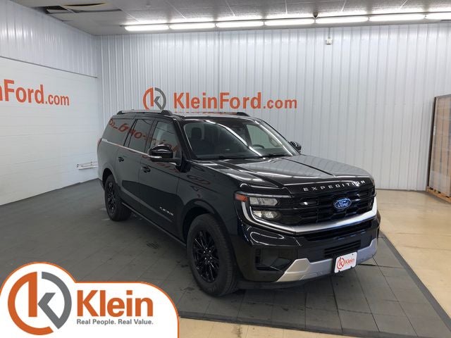 2025 Ford Expedition Max Platinum ROOF in Agate Black Metallic — front three-quarter view