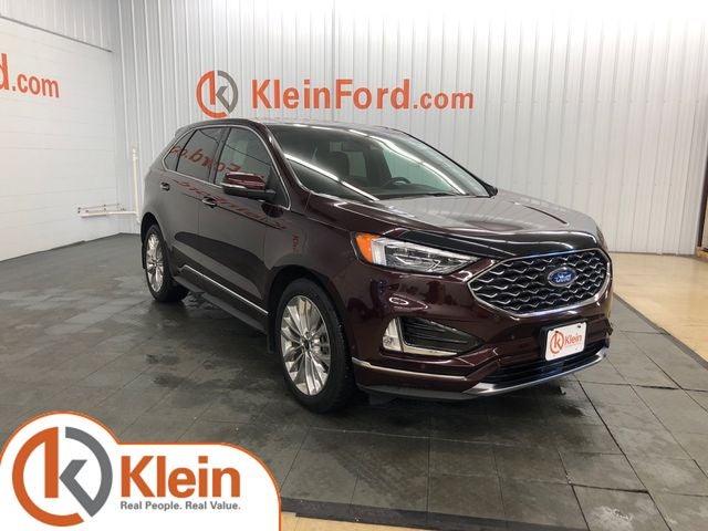 2022 Ford Edge Titanium 301A/ELITE/ROOF in Burgundy Velvet Metallic Tinted Clearcoat — front three-quarter view